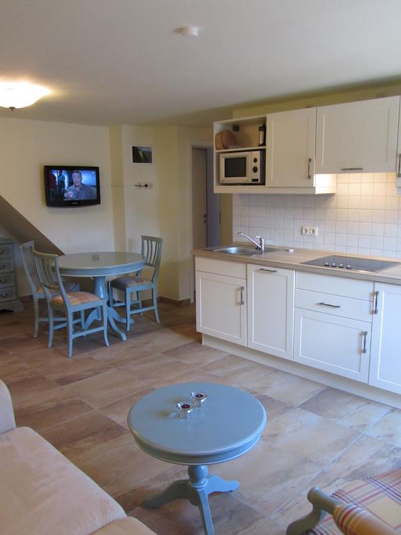 Apartmenthaus Hus Übi by Rujana Binz Habitación foto